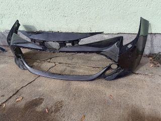 bontott TOYOTA COROLLA Első Lökhárító (Üresen)