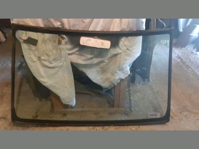 bontott TOYOTA COROLLA Első Szélvédő