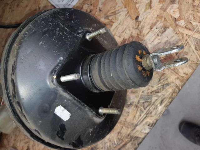 bontott TOYOTA COROLLA Fékrásegítő