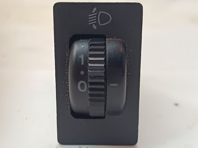 bontott TOYOTA COROLLA Fényszórómagasság Állító Kapcsoló