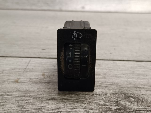 bontott TOYOTA COROLLA Fényszórómagasság Állító Kapcsoló