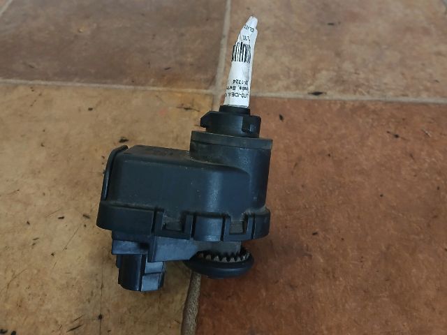 bontott TOYOTA COROLLA Fényszórómagasság Állító Motor (Pozíciófüggetlen)