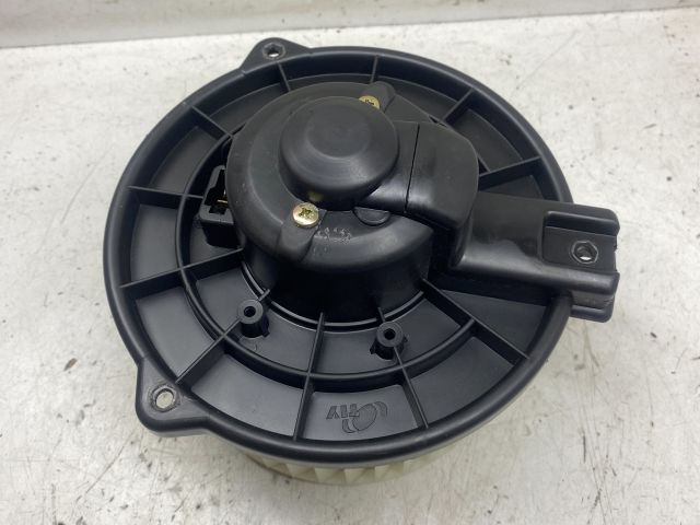 bontott TOYOTA COROLLA Fűtőmotor (Klímás)