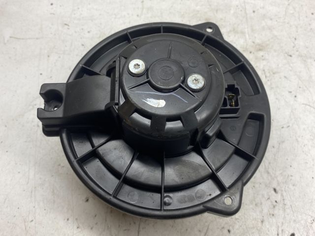 bontott TOYOTA COROLLA Fűtőmotor (Klímás)