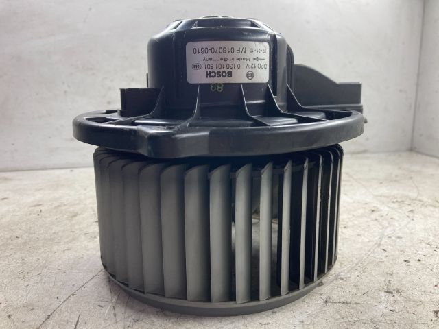 bontott TOYOTA COROLLA Fűtőmotor (Klímás)