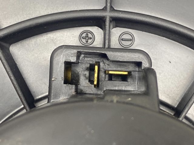 bontott TOYOTA COROLLA Fűtőmotor (Klímás)