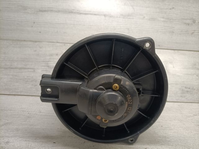 bontott TOYOTA COROLLA Fűtőmotor (Nem klímás)