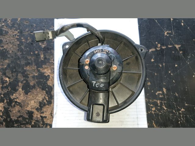 bontott TOYOTA COROLLA Fűtőmotor (Nem klímás)