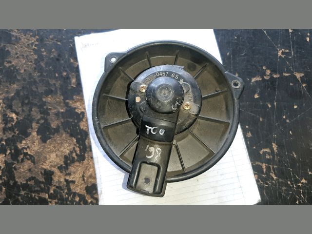 bontott TOYOTA COROLLA Fűtőmotor (Nem klímás)