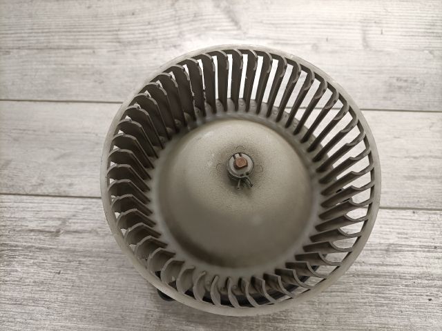 bontott TOYOTA COROLLA Fűtőmotor (Nem klímás)