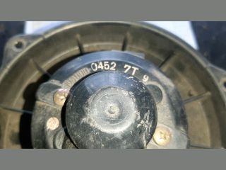 bontott TOYOTA COROLLA Fűtőmotor (Nem klímás)