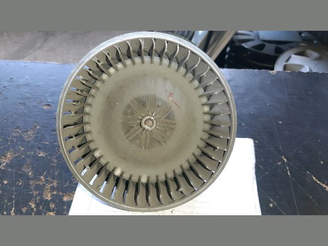 bontott TOYOTA COROLLA Fűtőmotor (Nem klímás)