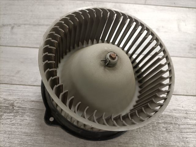 bontott TOYOTA COROLLA Fűtőmotor (Nem klímás)