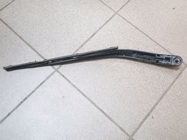 bontott TOYOTA COROLLA Hátsó Ablaktörlő Kar