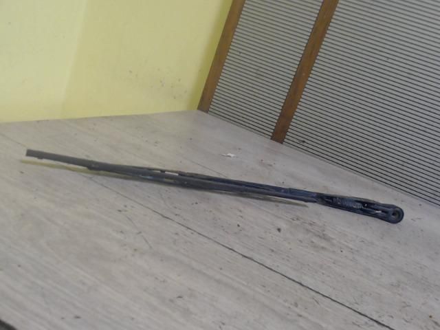 bontott TOYOTA COROLLA Hátsó Ablaktörlő Kar