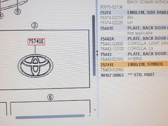 bontott TOYOTA COROLLA Hátsó Embléma