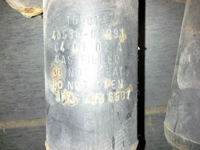 bontott TOYOTA COROLLA Hátsó Lengéscsillapító Pár