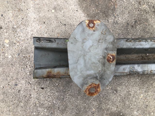 bontott TOYOTA COROLLA Hátsó Lökhárító Merevítő (Fém)