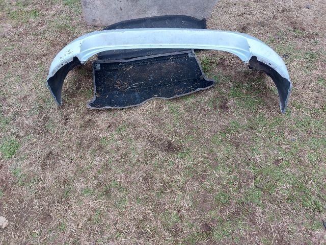 bontott TOYOTA COROLLA Hátsó Lökhárító (Részeivel)