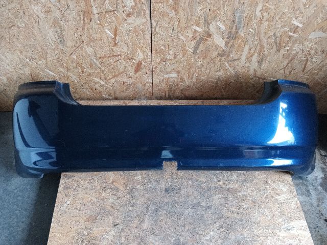 bontott TOYOTA COROLLA Hátsó Lökhárító (Részeivel)