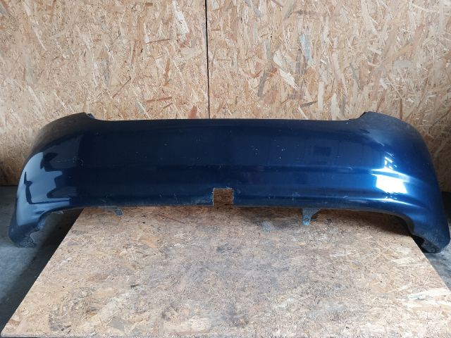 bontott TOYOTA COROLLA Hátsó Lökhárító (Részeivel)