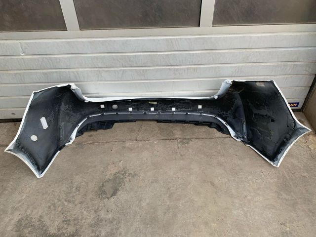 bontott TOYOTA COROLLA Hátsó Lökhárító (Üresen)