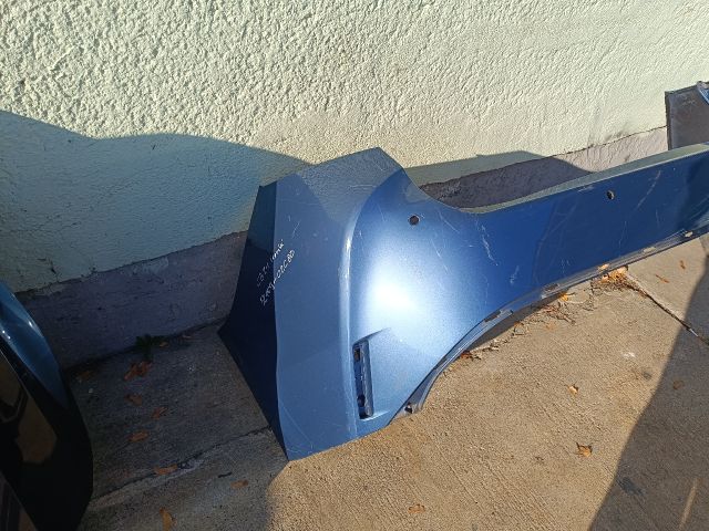 bontott TOYOTA COROLLA Hátsó Lökhárító (Üresen)