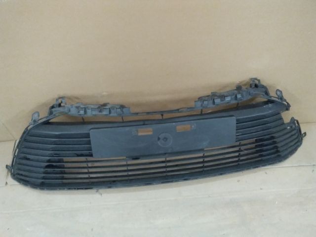 bontott TOYOTA COROLLA Hűtőrács