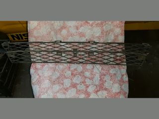 bontott TOYOTA COROLLA Hűtőrács