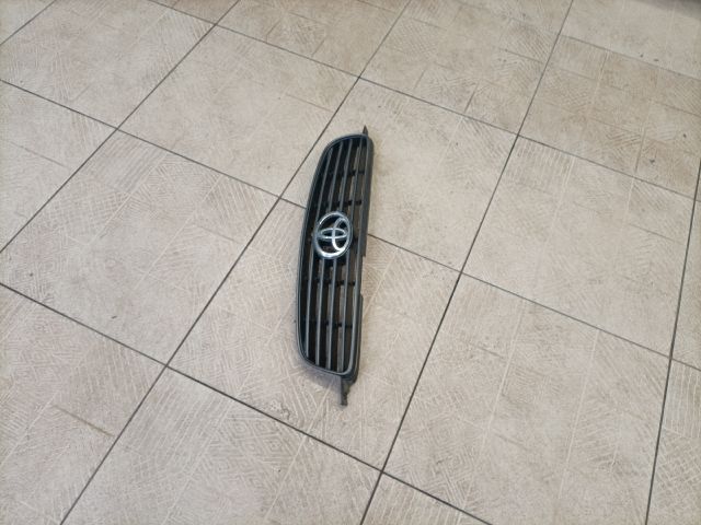bontott TOYOTA COROLLA Hűtőrács