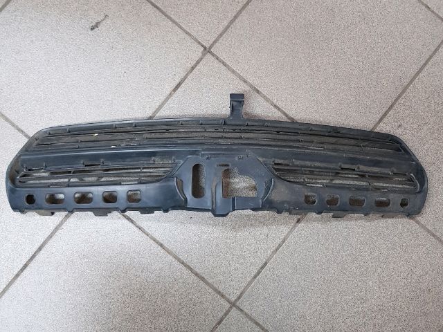 bontott TOYOTA COROLLA Hűtőrács