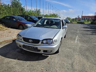 bontott TOYOTA COROLLA Hűtőrács