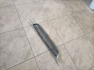 bontott TOYOTA COROLLA Hűtőrács