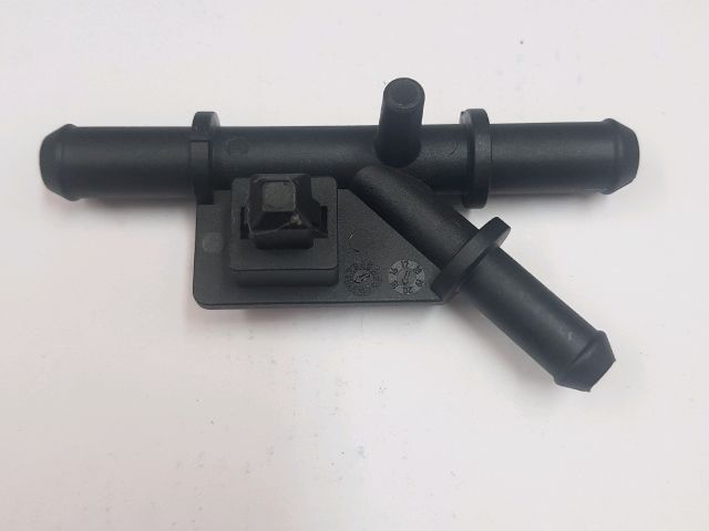 bontott TOYOTA COROLLA Hűtővíz Elosztó Cső