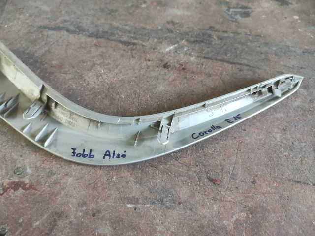 bontott TOYOTA COROLLA Jobb Alsó Műszerfal Burkolat