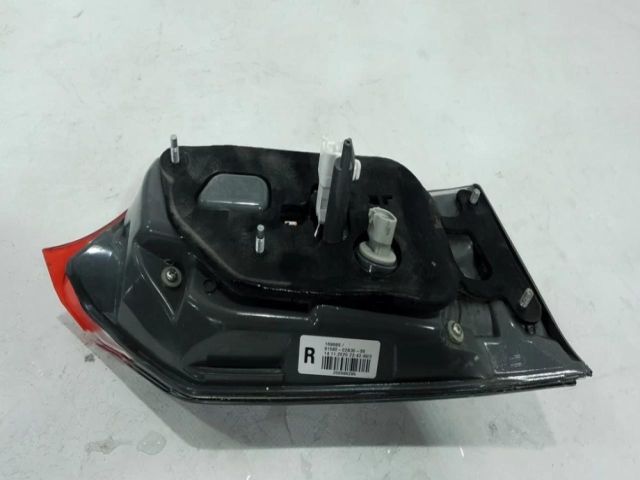 bontott TOYOTA COROLLA Jobb Belső Hátsó Lámpa