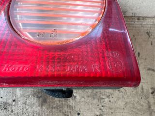 bontott TOYOTA COROLLA Jobb Belső Hátsó Lámpa