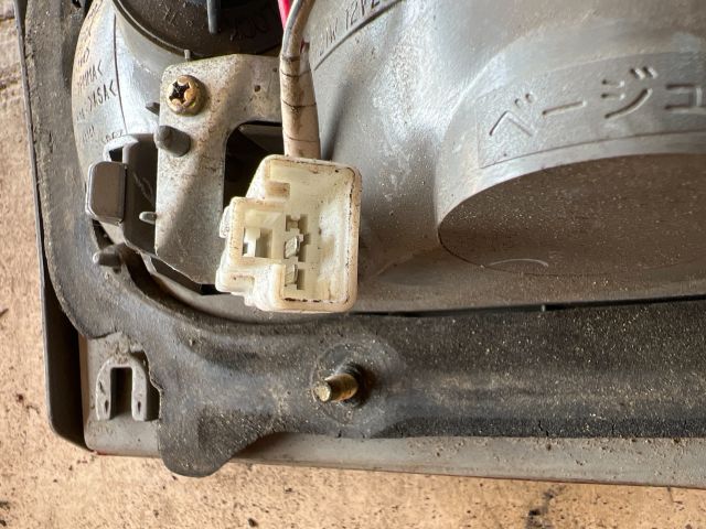 bontott TOYOTA COROLLA Jobb Belső Hátsó Lámpa