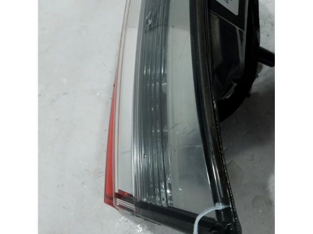 bontott TOYOTA COROLLA Jobb Belső Hátsó Lámpa