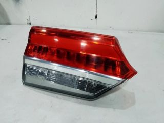 bontott TOYOTA COROLLA Jobb Belső Hátsó Lámpa