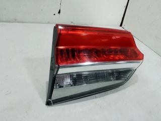 bontott TOYOTA COROLLA Jobb Belső Hátsó Lámpa