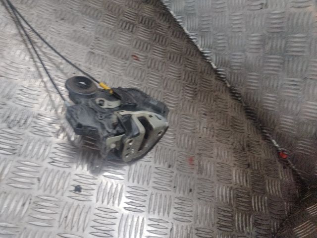 bontott TOYOTA COROLLA Jobb Csomagtérajtó Zárszerkezet