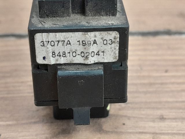 bontott TOYOTA COROLLA Jobb első Ablakemelő Kapcsoló