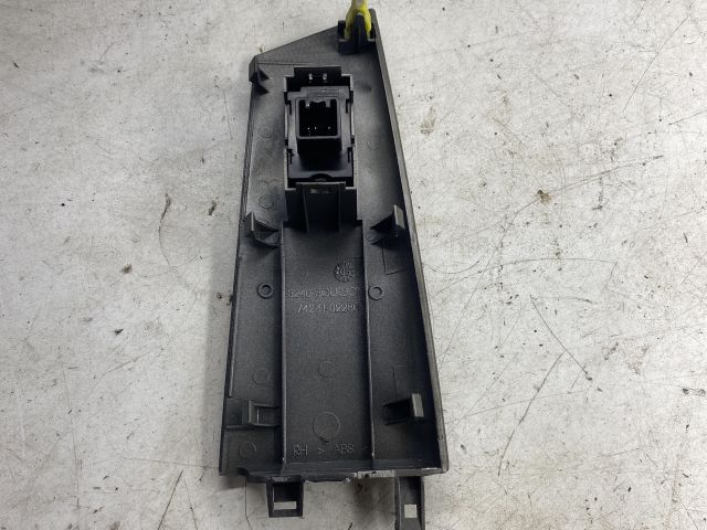 bontott TOYOTA COROLLA Jobb első Ablakemelő Kapcsoló