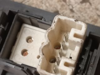 bontott TOYOTA COROLLA Jobb első Ablakemelő Kapcsoló