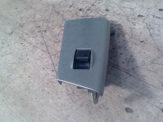 bontott TOYOTA COROLLA Jobb első Ablakemelő Kapcsoló