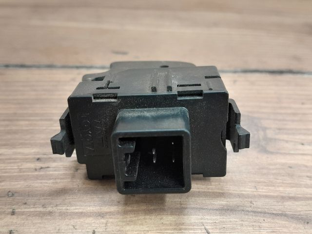 bontott TOYOTA COROLLA Jobb első Ablakemelő Kapcsoló