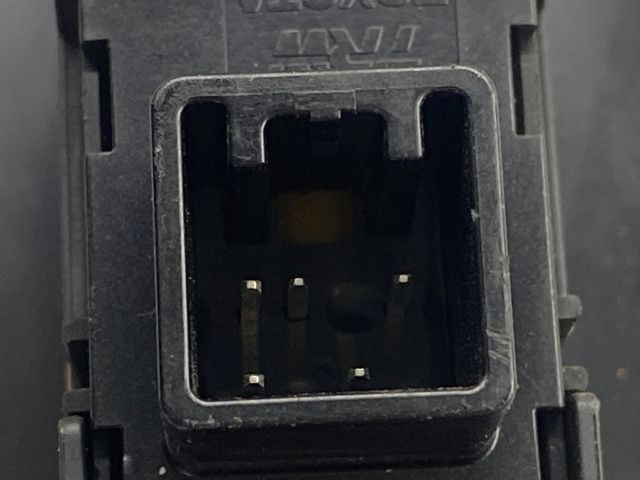 bontott TOYOTA COROLLA Jobb első Ablakemelő Kapcsoló