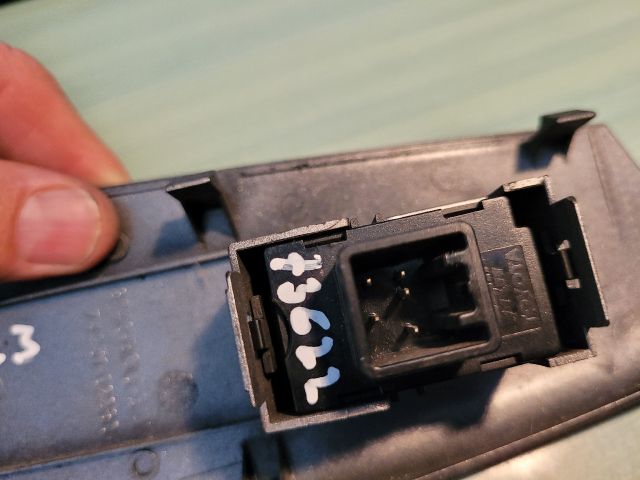 bontott TOYOTA COROLLA Jobb első Ablakemelő Kapcsoló