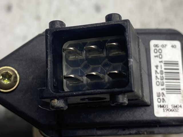 bontott TOYOTA COROLLA Jobb első Ablakemelő Motor